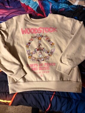 Woodstock Floral Peace Sign Graphic Sweatshirt - Cream & Pink